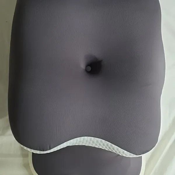 Almohada cervical Curvela fotografiada por Elena Y., compra verificada